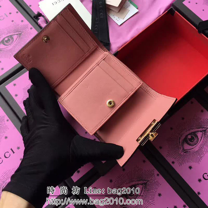 GUCCI古馳 歐洲正品原單 padlock系列 最新款短皮夾 453155 粉色壓花全皮 WTG1196